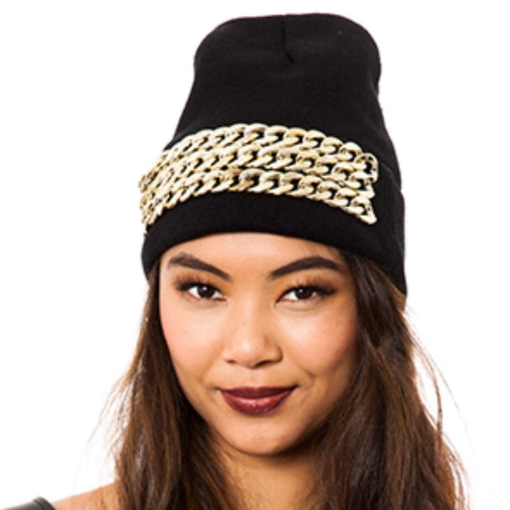 FemmeFreak Chain Beanie